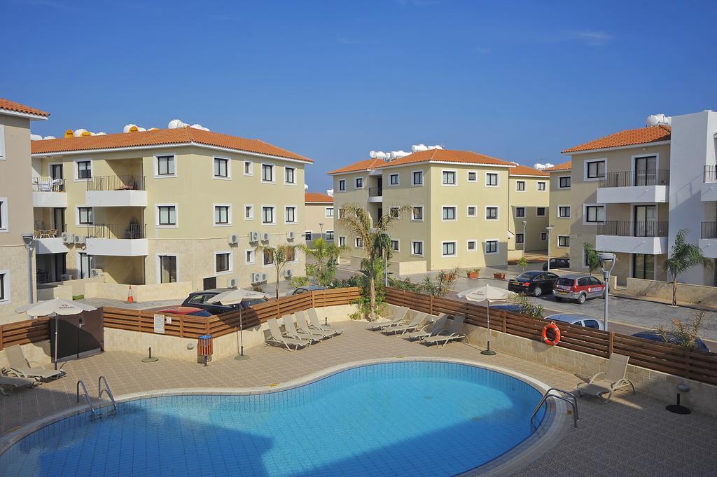 Kyklades Resort & Spa Paralimni Dış mekan fotoğraf