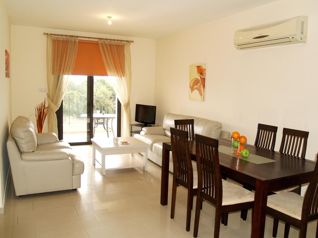 Kyklades Resort & Spa Paralimni Dış mekan fotoğraf