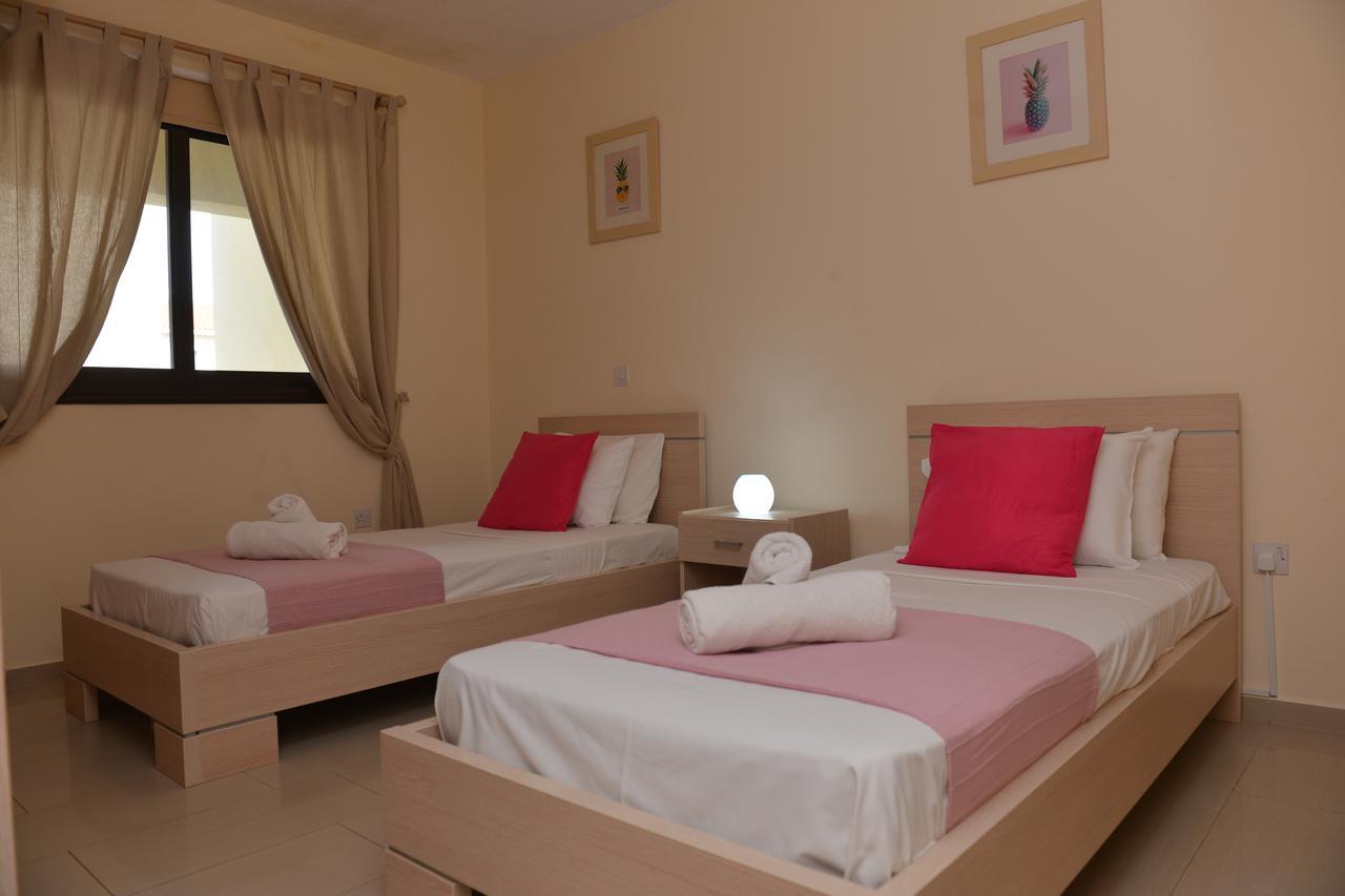 Kyklades Resort & Spa Paralimni Dış mekan fotoğraf